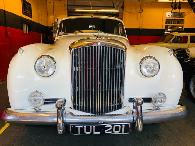 Bentley S1 Series 1957 image number 27