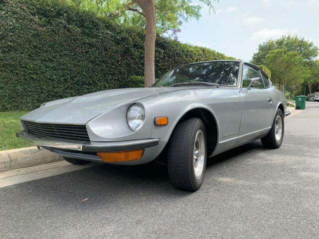 Datsun Z-Series 1971 image number 2