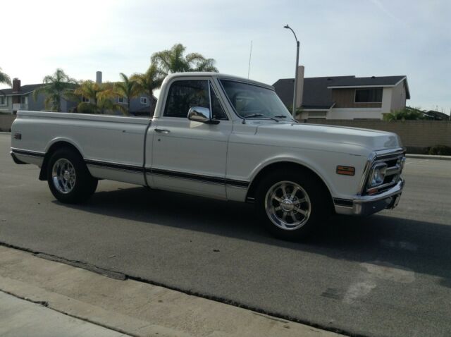 GMC C25/C2500 Pickup 1972 image number 30