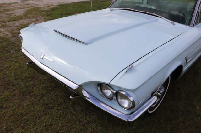 Ford Thunderbird 1965 image number 30