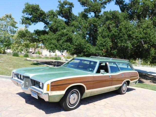 Ford LTD, COUNTRY SQUIRE 1971 image number 0