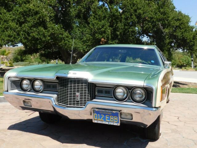 Ford LTD, COUNTRY SQUIRE 1971 image number 2