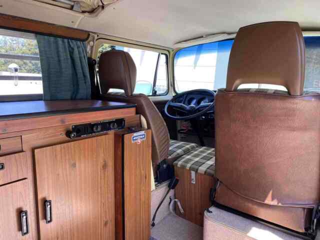 Volkswagen Westfalia 1977 image number 13