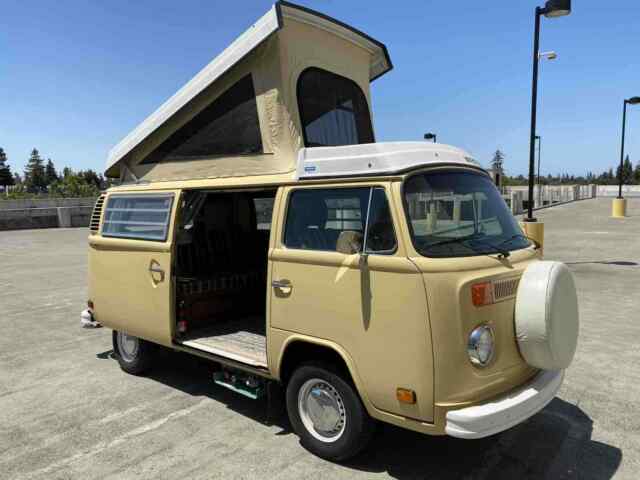 Volkswagen Westfalia 1977 image number 2