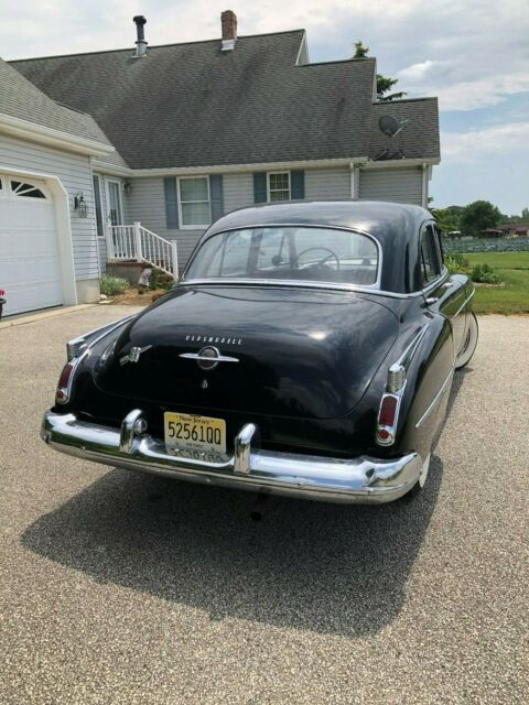 Oldsmobile Eighty-Eight 1950 image number 2