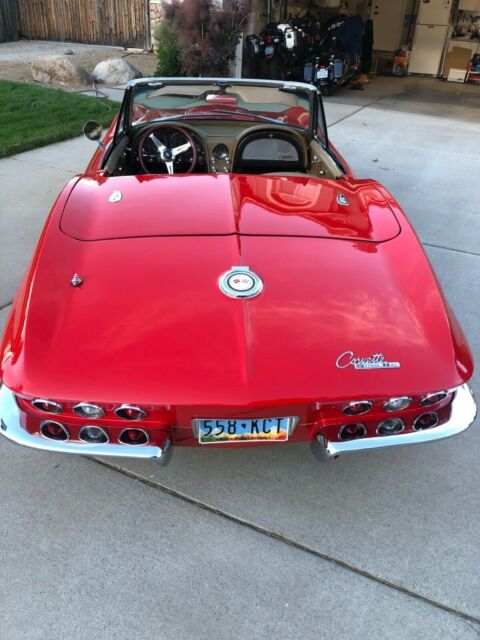 Chevrolet Corvette 1965 image number 13