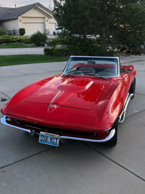 Chevrolet Corvette 1965 image number 14