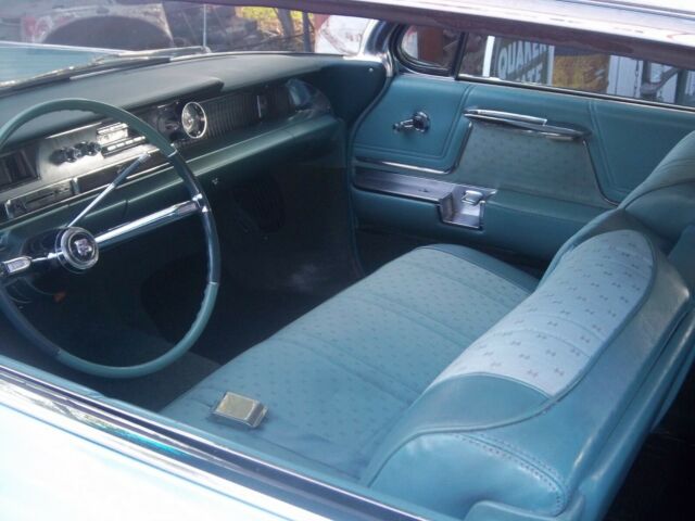 Cadillac Series 62 1962 image number 33