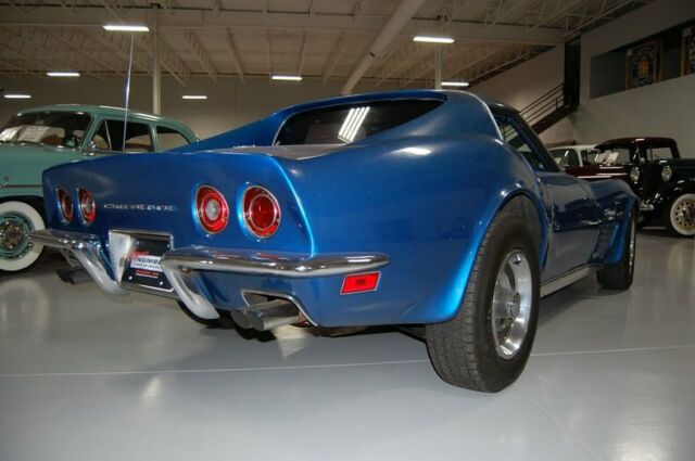 Chevrolet Corvette 1970 image number 15