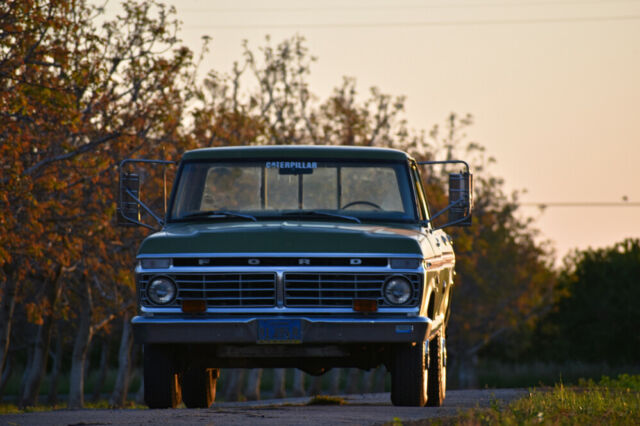 Ford F-250 1974 image number 0