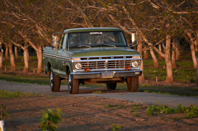 Ford F-250 1974 image number 27