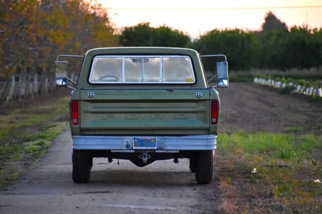 Ford F-250 1974 image number 9