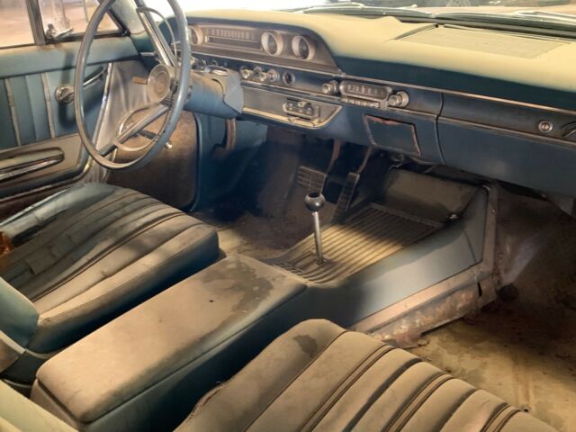 Ford Galaxie 1962 image number 11