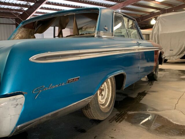 Ford Galaxie 1962 image number 26