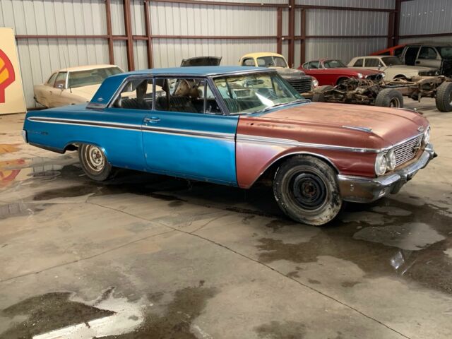 Ford Galaxie 1962 image number 28