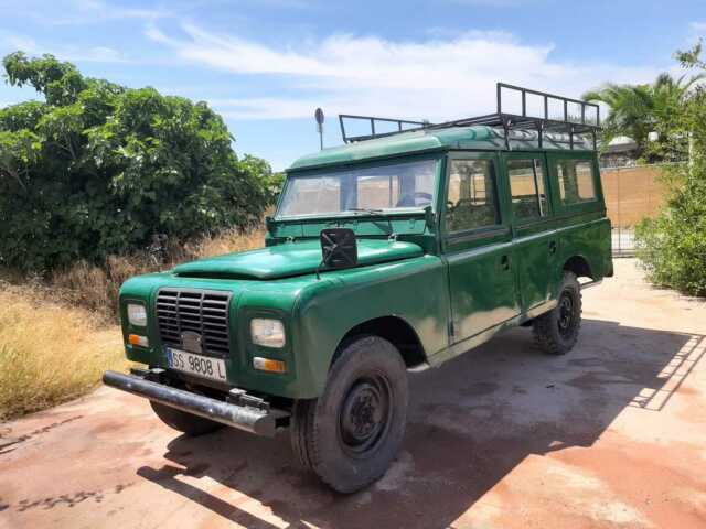 Land Rover Defender 1979 image number 42