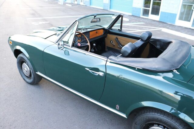 Fiat 124 Spider 1975 image number 20