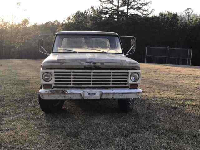 Ford F250 1967 image number 0