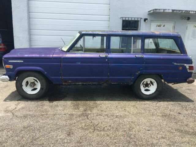 Jeep Wagoneer 1969 image number 3