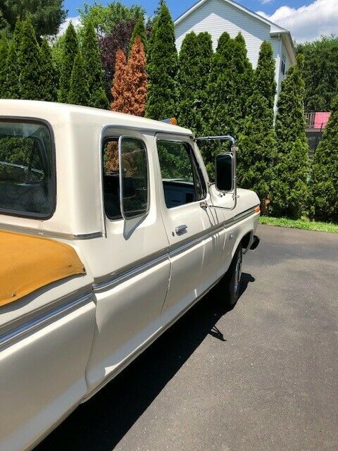 Ford F-250 1974 image number 29