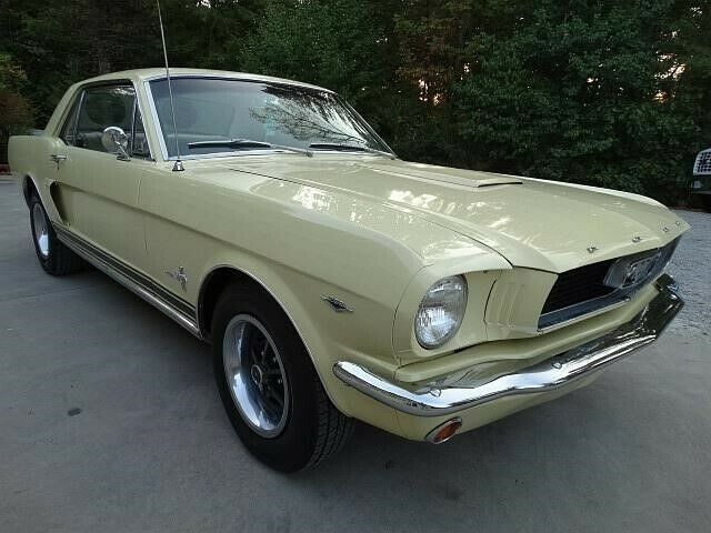 Ford Mustang 1966 image number 11