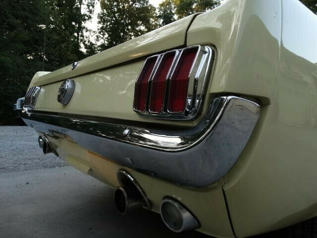 Ford Mustang 1966 image number 26