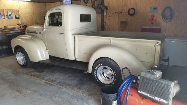 Ford Pickup 1946 image number 13