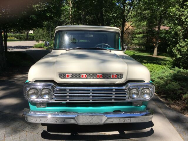 Ford F-100 1959 image number 2