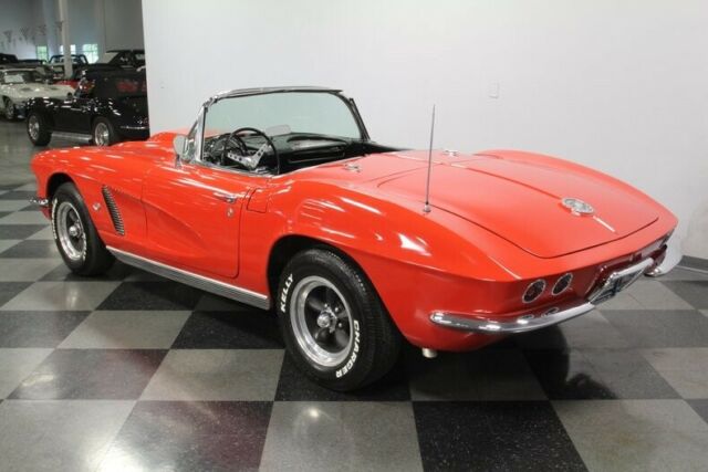 Chevrolet Corvette 1962 image number 33