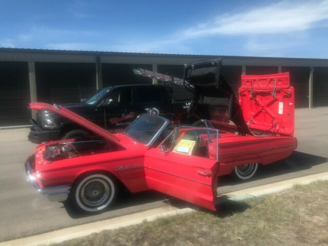 Ford Thunderbird 1964 image number 34