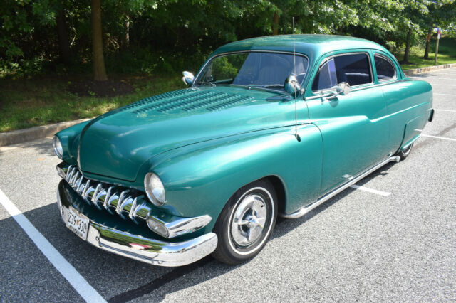 Mercury 2-DOOR SEDAN 1951 image number 0