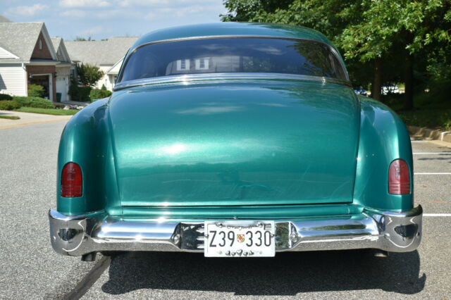 Mercury 2-DOOR SEDAN 1951 image number 28