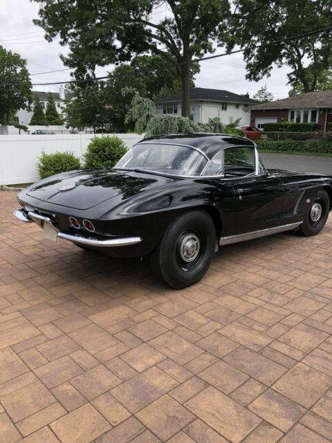 Chevrolet Corvette 1962 image number 27