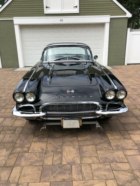 Chevrolet Corvette 1962 image number 30