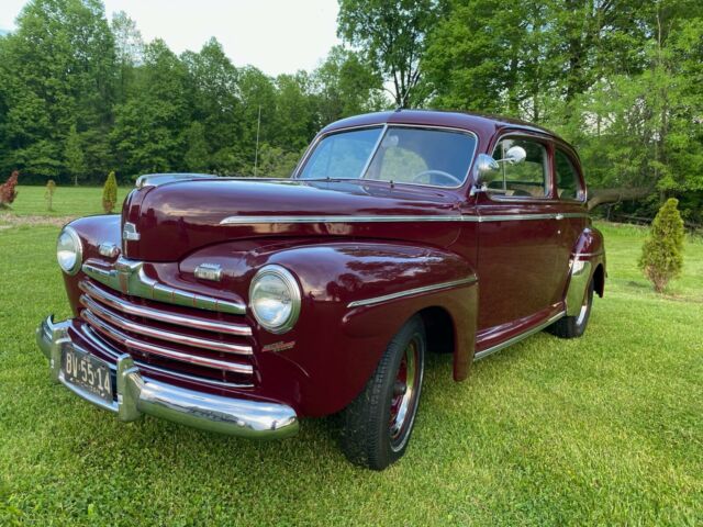 Ford Super Deluxe 1946 image number 0