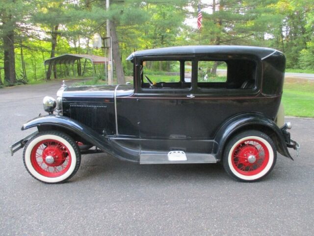 Ford Model A 1930 image number 1