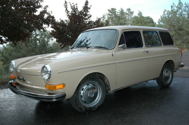 Volkswagen Squareback 1970 image number 0