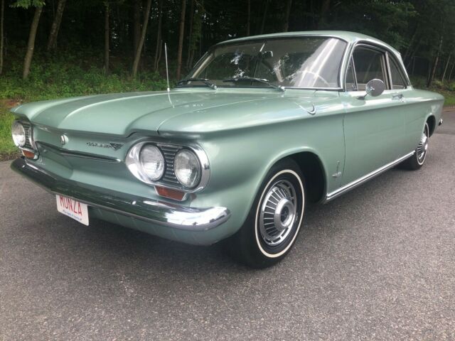 Chevrolet Corvair 1963 image number 0