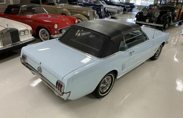 Ford Mustang 1966 image number 16