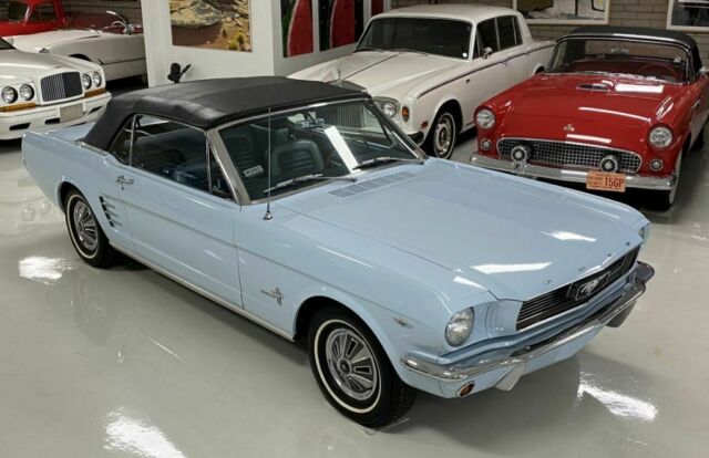 Ford Mustang 1966 image number 23