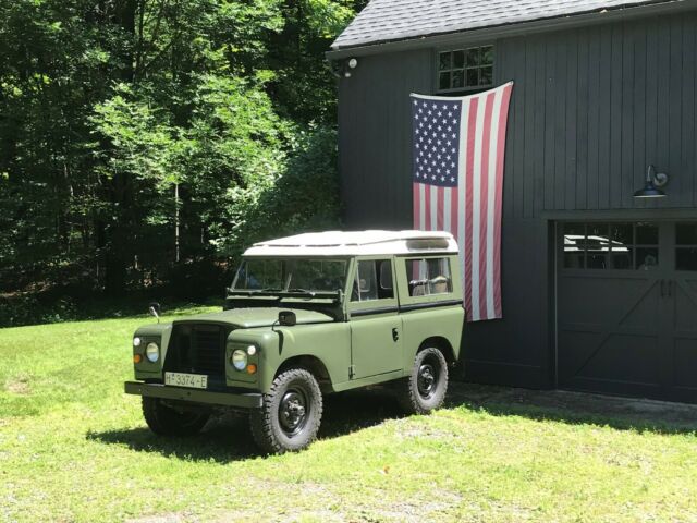 Land Rover Defender 1979 image number 1