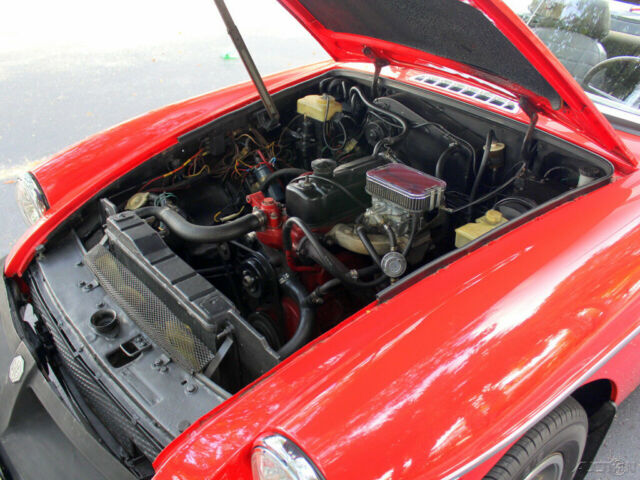 MG MGB 1978 image number 23