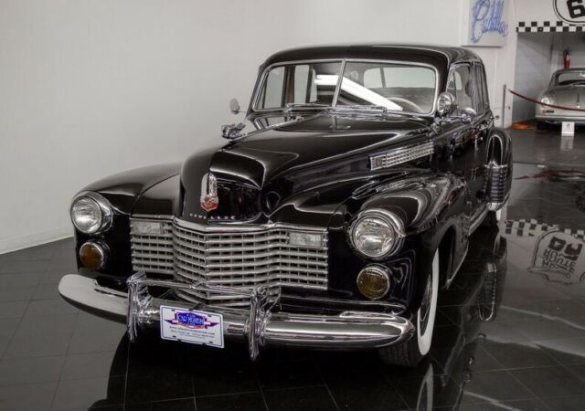 Cadillac Sixty-Special Fleetwood Imperial 1941 image number 3