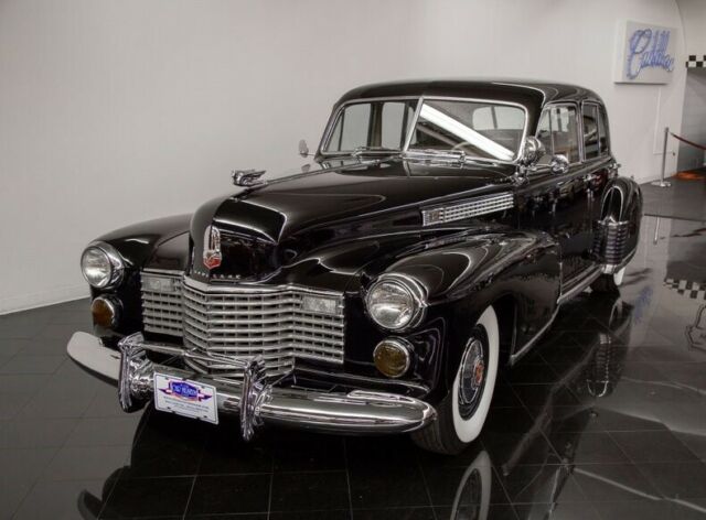 Cadillac Sixty-Special Fleetwood Imperial 1941 image number 37