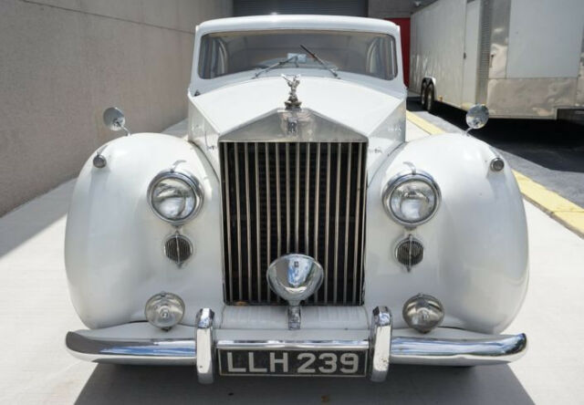 Rolls-Royce Wraith 1951 image number 18