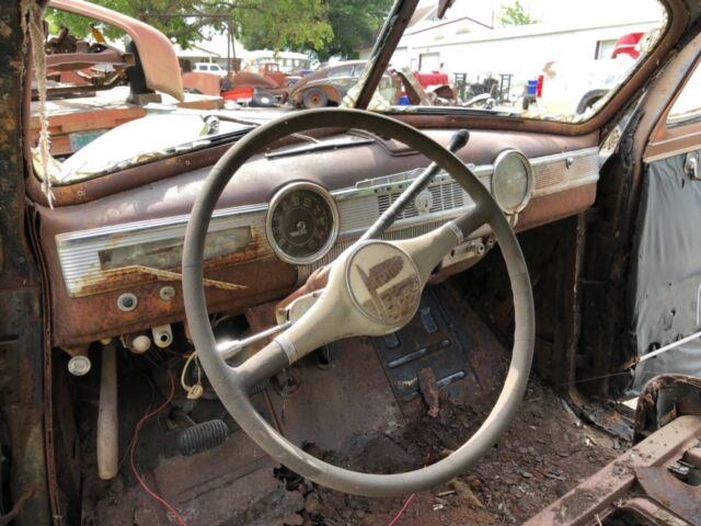 Chevrolet Fleetline 1946 image number 15