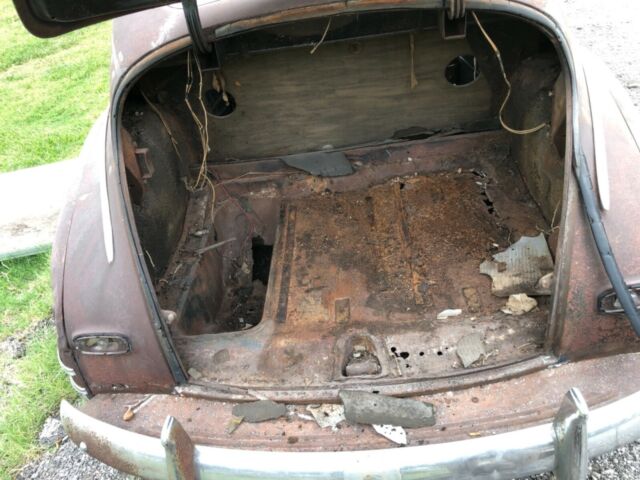 Chevrolet Fleetline 1946 image number 30