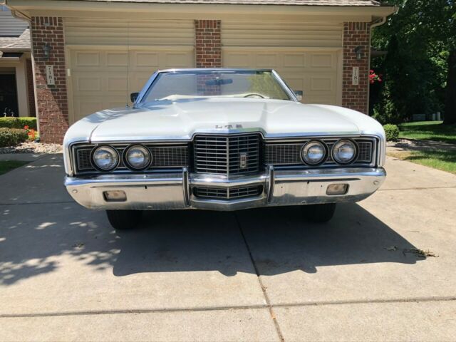 Ford LTD 1972 image number 2