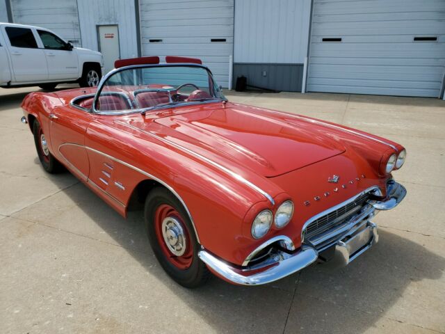 Chevrolet Corvette 1961 image number 23