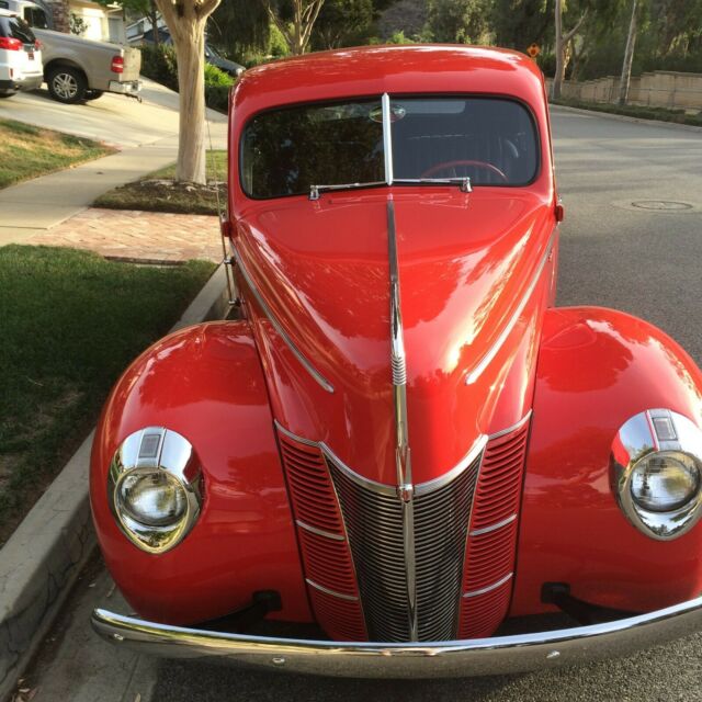 Ford Deluxe 1940 image number 18